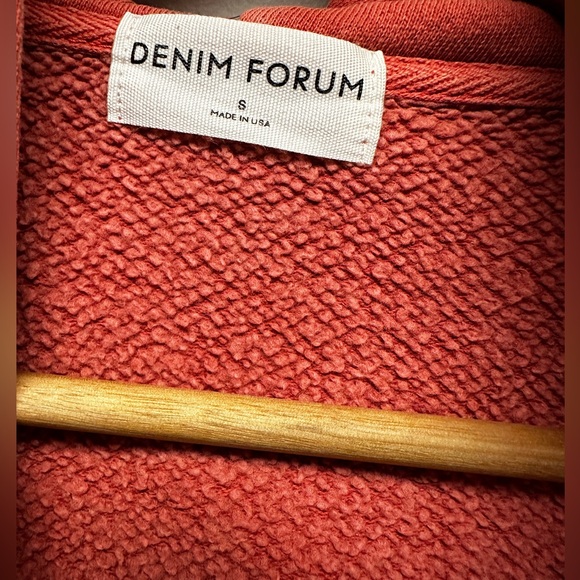 Aritzia Denim Forum The Debbie Hooded orange
Zip Up Sweatshirt
C$40
Size: US S - Picture 5 of 7
